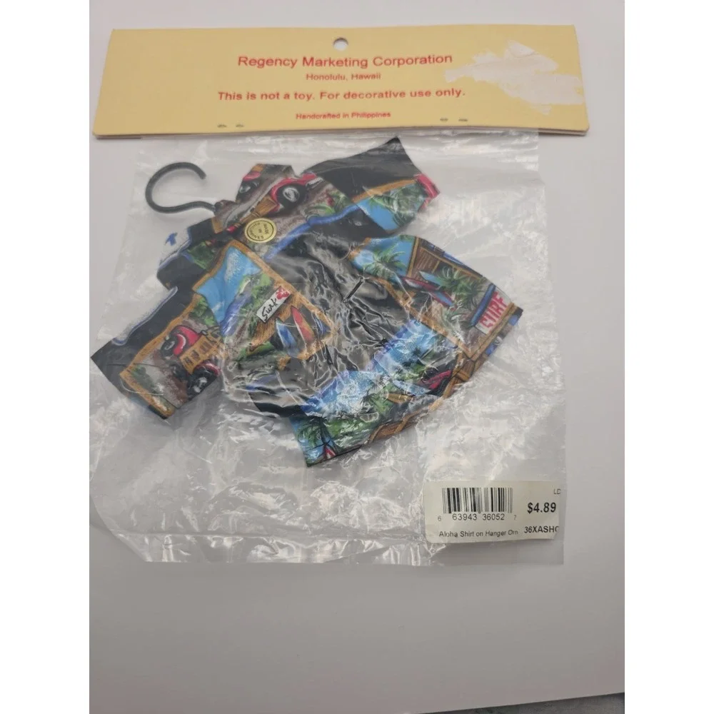 Hawaiian Cloth Shirt Merry Christmas Ornament with Hat NEW Mele Kalikimaka